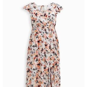 Size 6 torrid shorts romper/dress worn twice EUC!!!